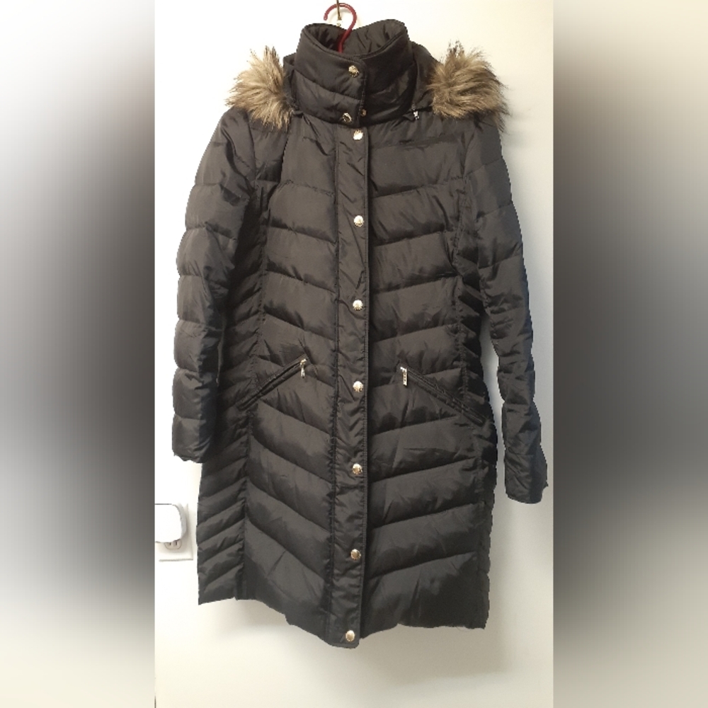 Michael Kors cozy black puffer coat - size medium